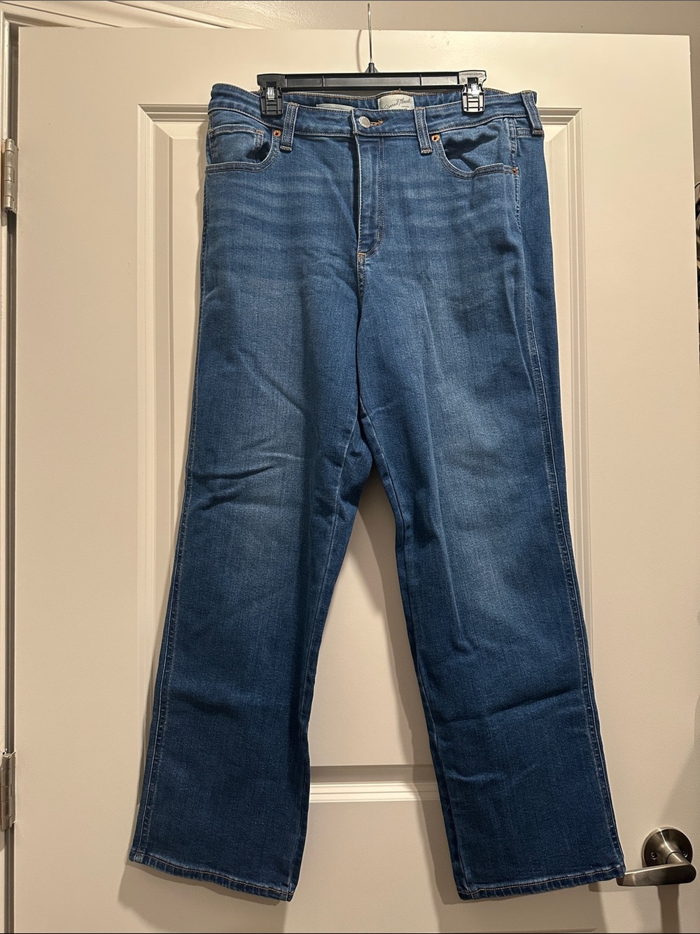 Classic Women’s Straight-Wide Leg Jeans in Blue